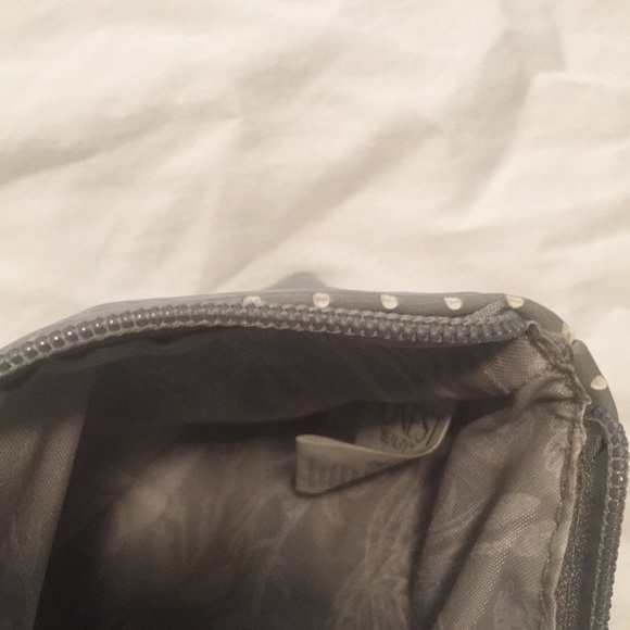 Honest beauty zippered pouch - Picture 5 of 9